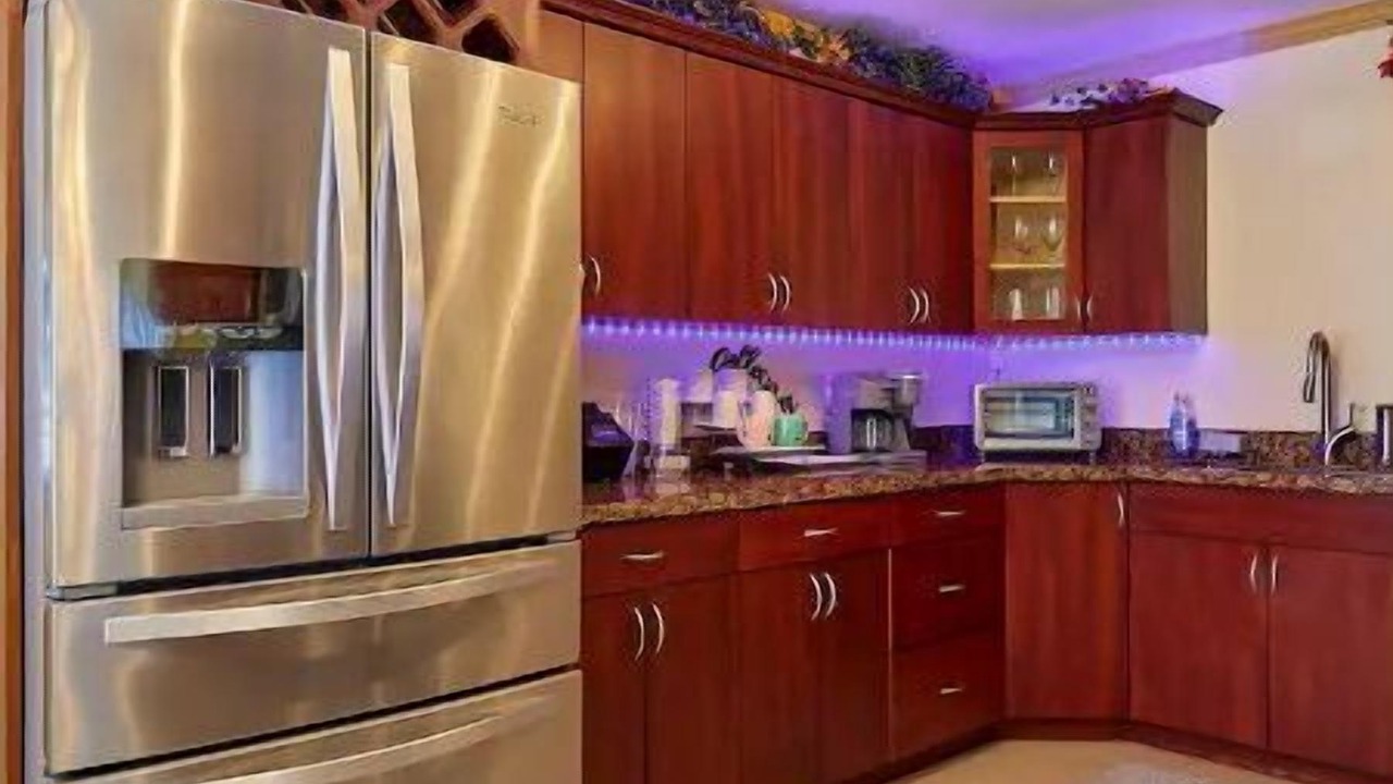 Photo of Kitchen in Lake Worth Corridor