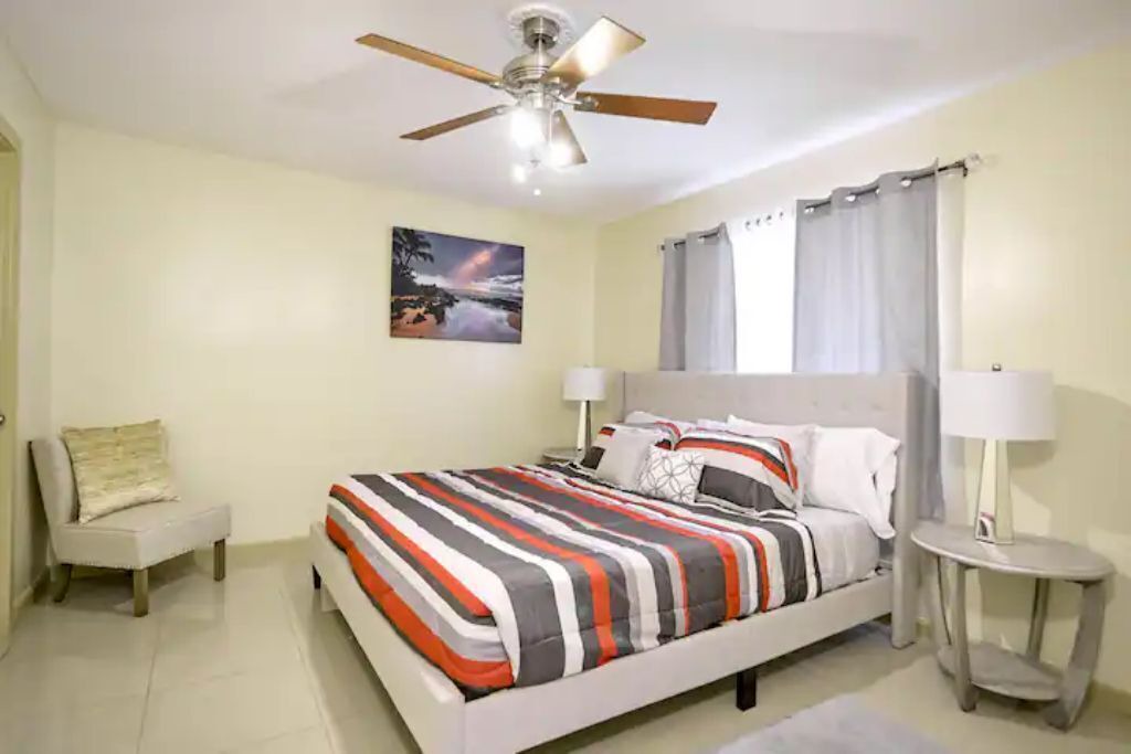 Photo of Bedroom in Lake Worth Corridor
