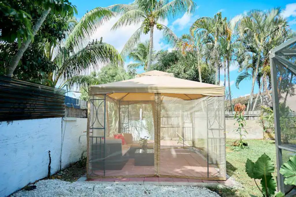 Photo of Patio Balcony in Lake Worth Corridor