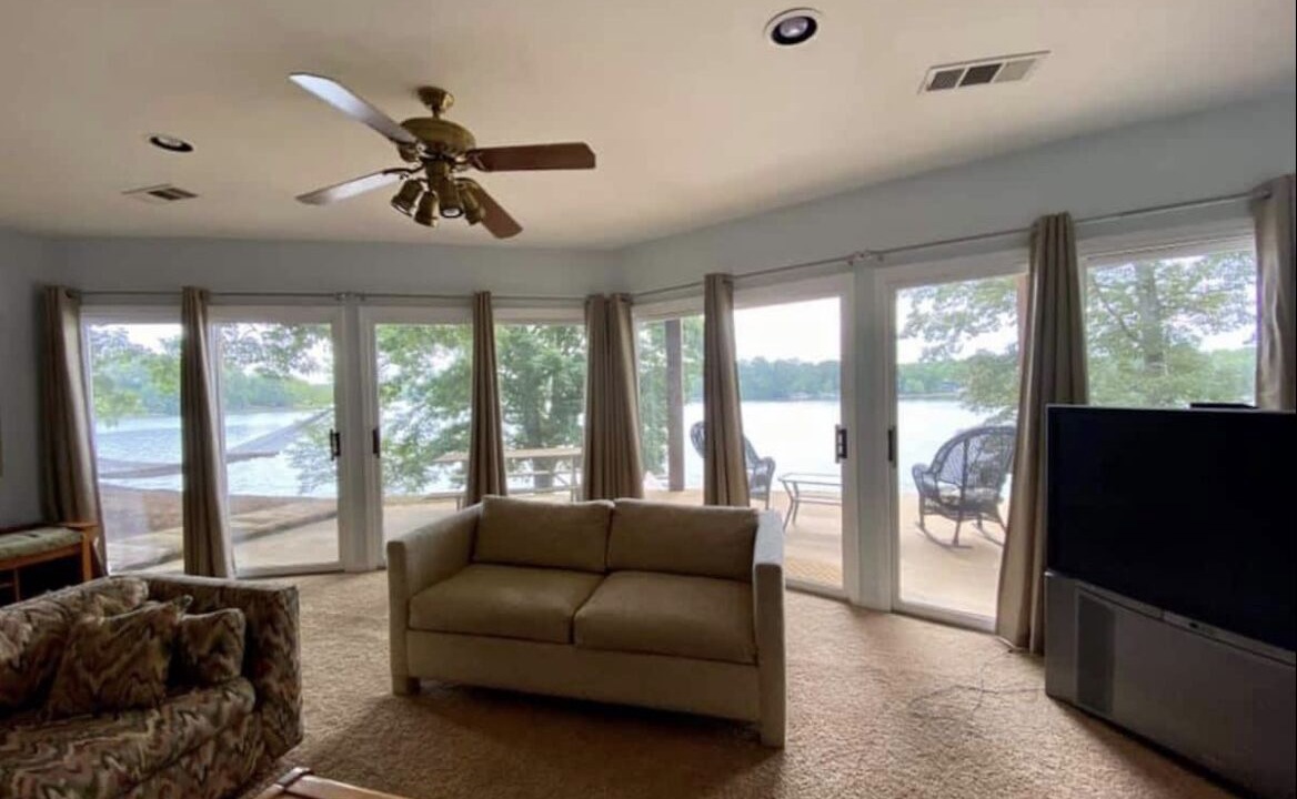 Photo of Livingroom in Covington
