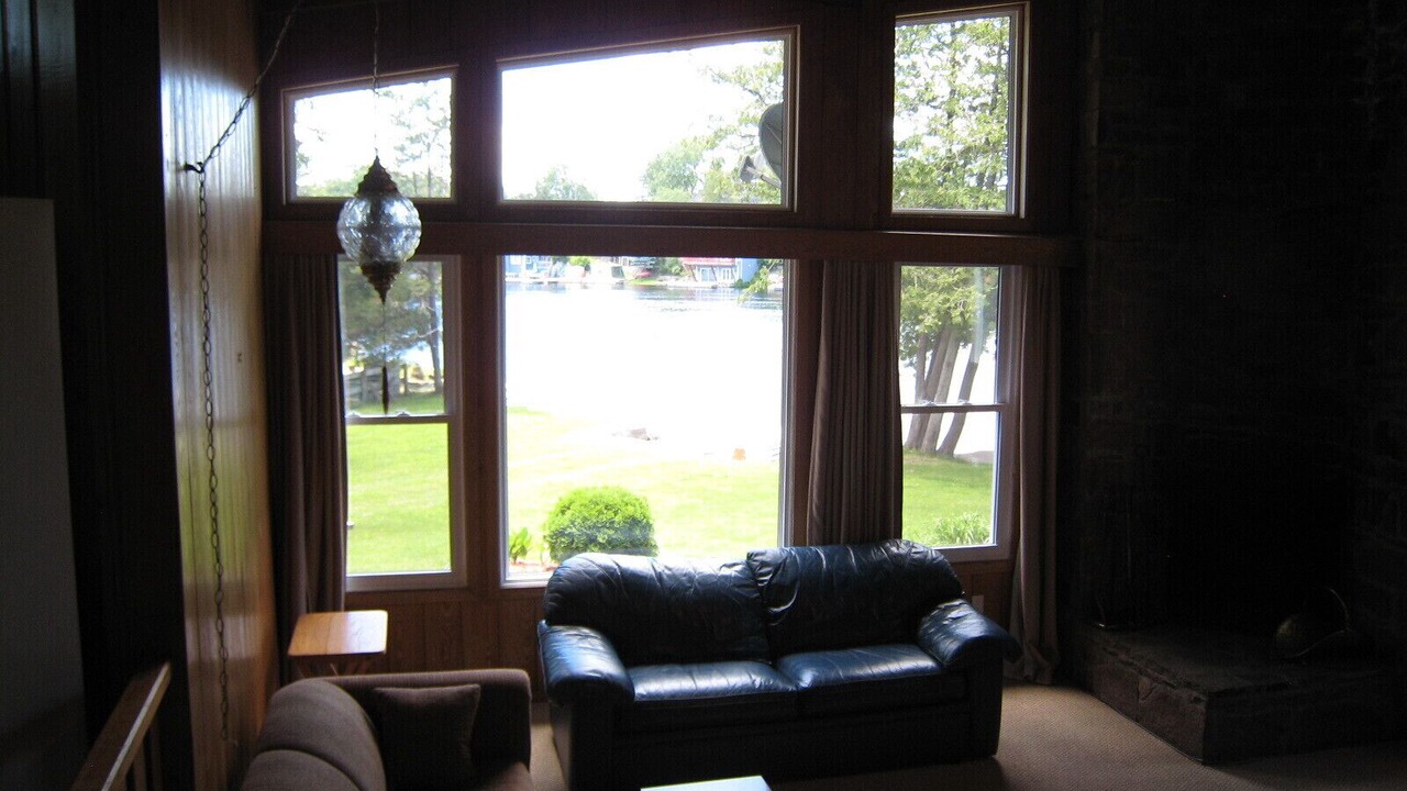 Photo of Livingroom in Fenelon Falls
