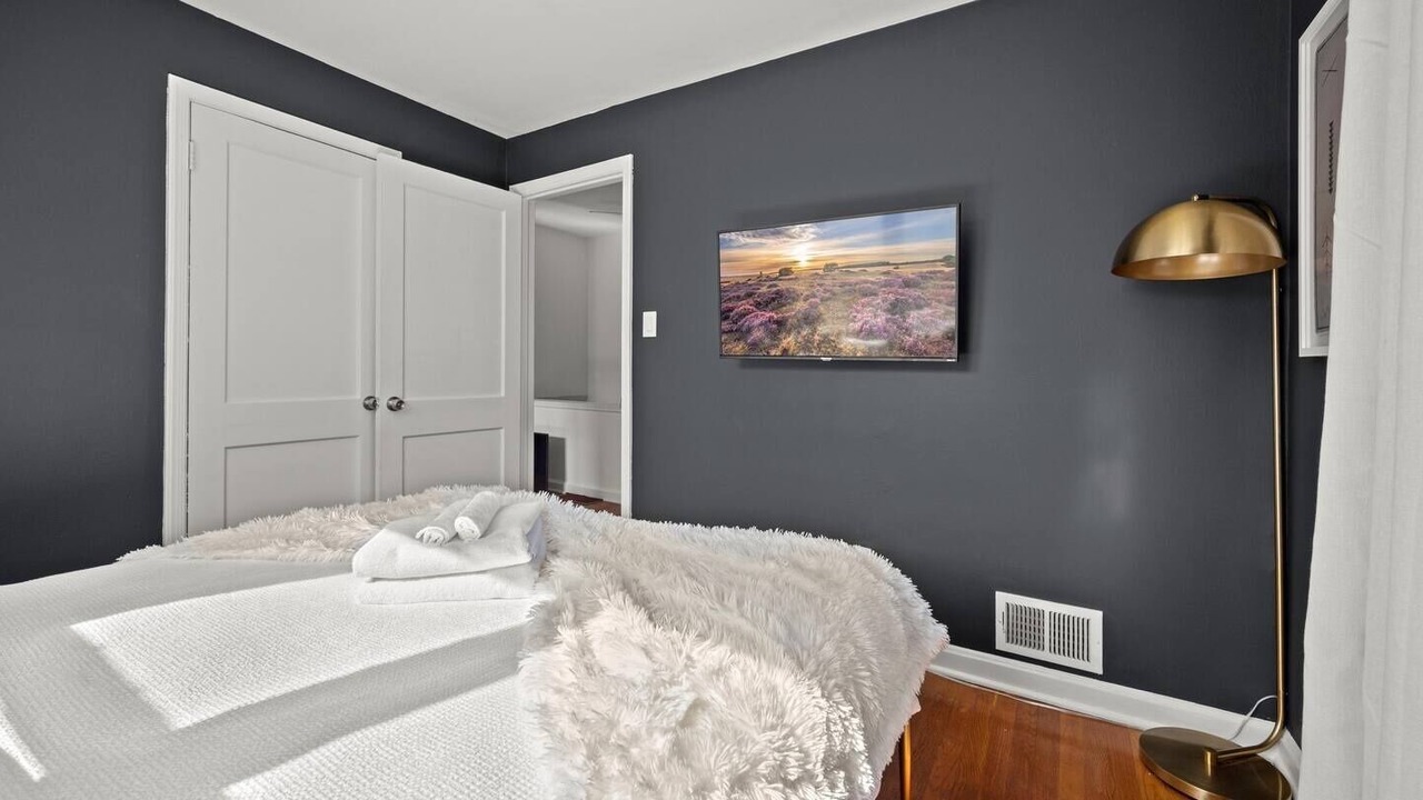 Photo of Bedroom in Old Town West