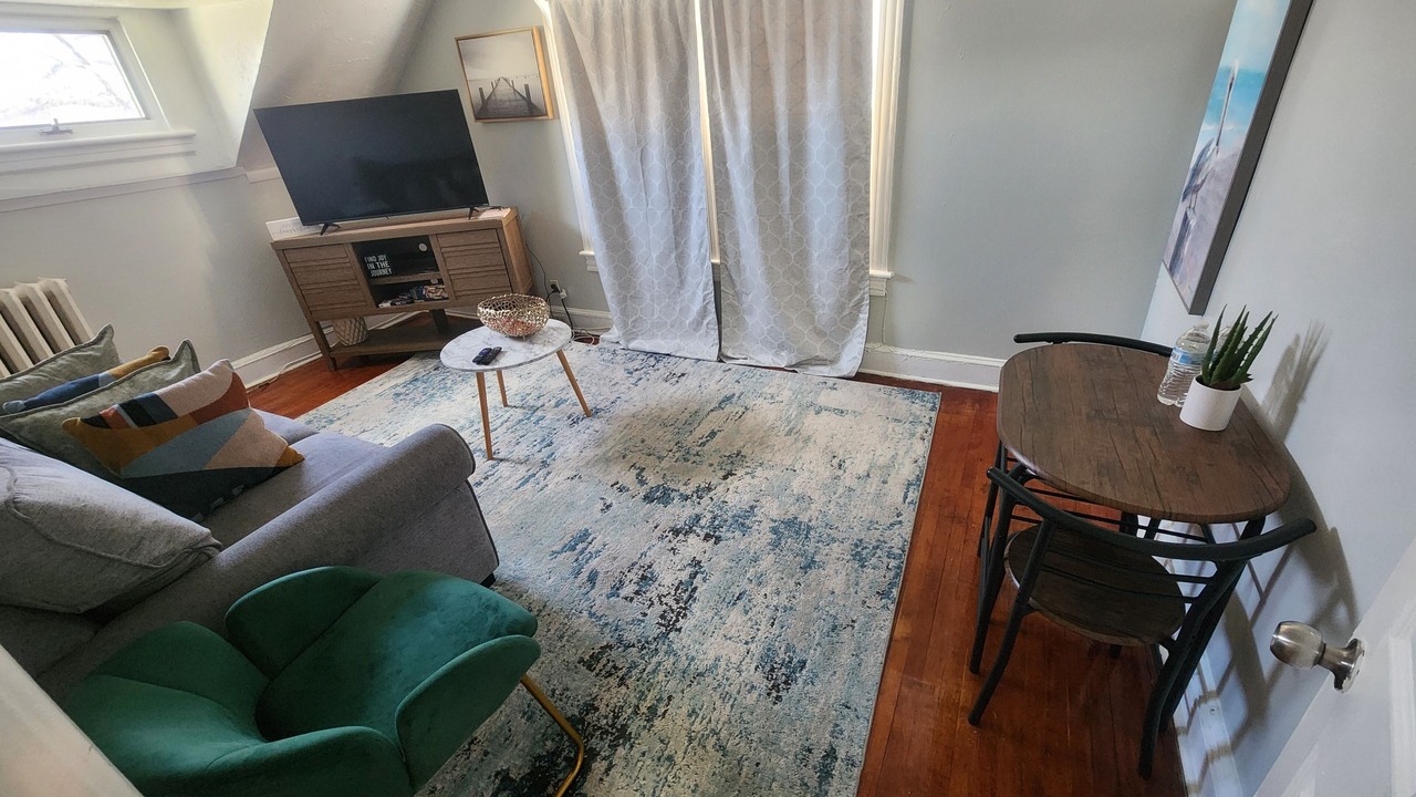 Photo of Livingroom in North Side