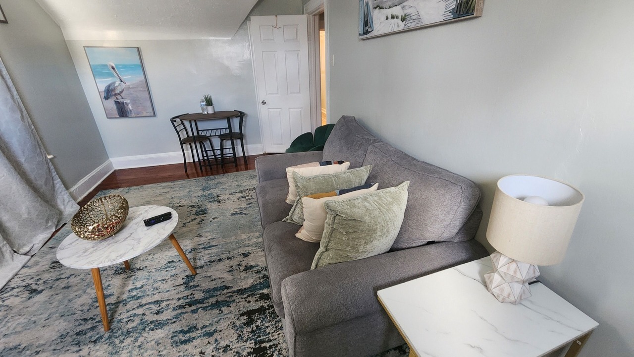 Photo of Livingroom in North Side
