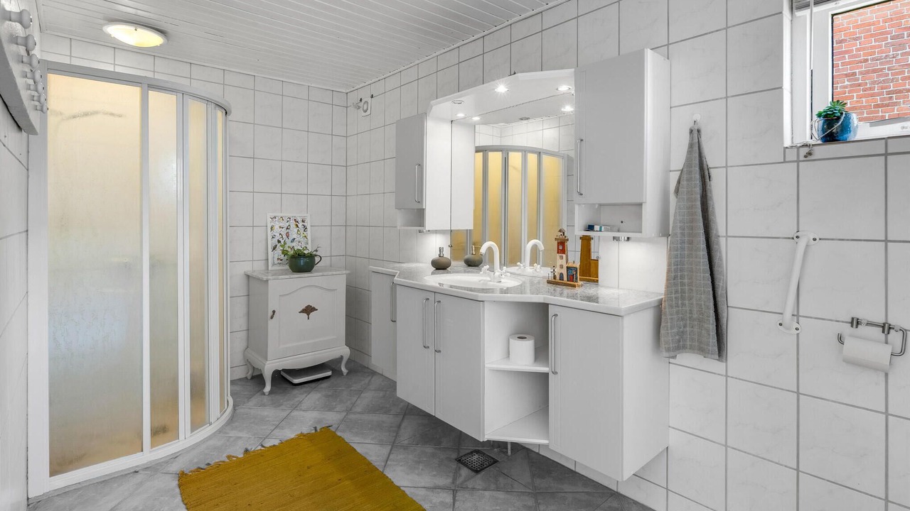 Photo of Bathroom in Soby