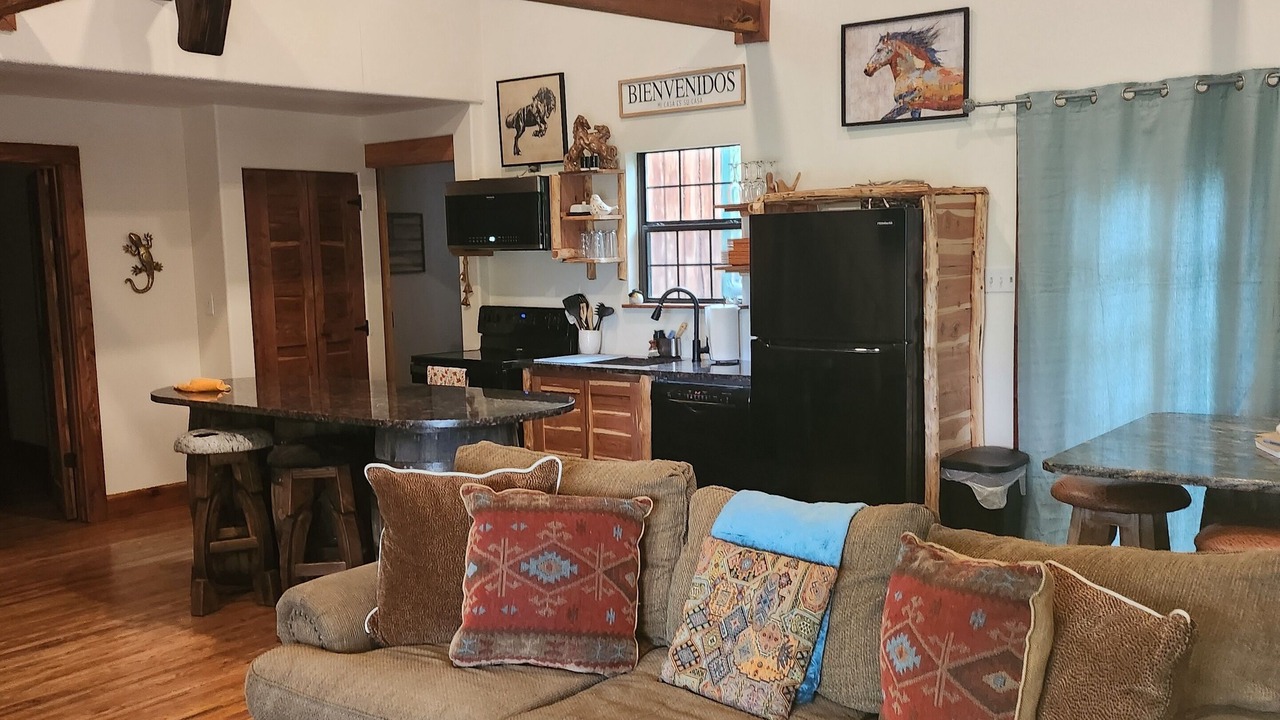 Photo of Livingroom in Cayuga