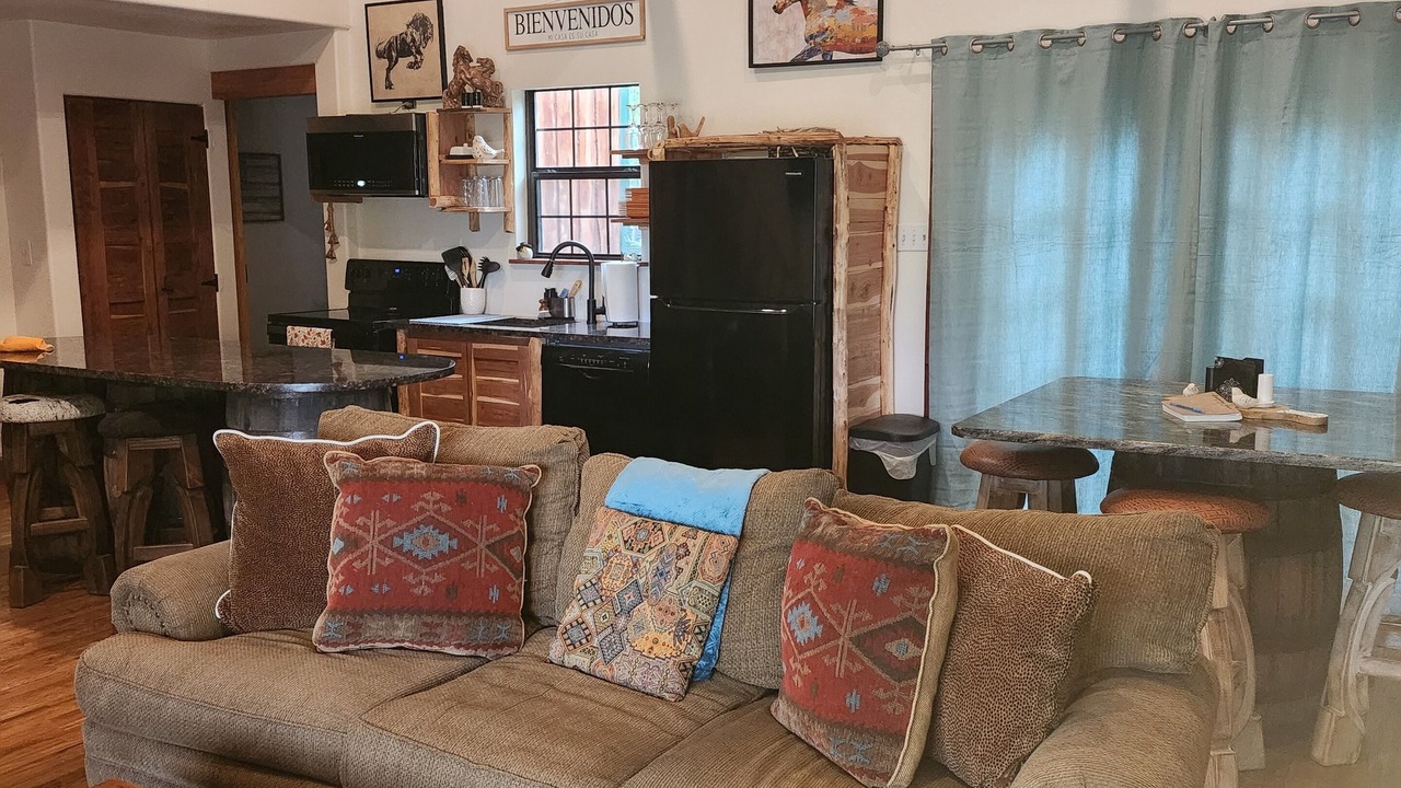 Photo of Livingroom in Cayuga