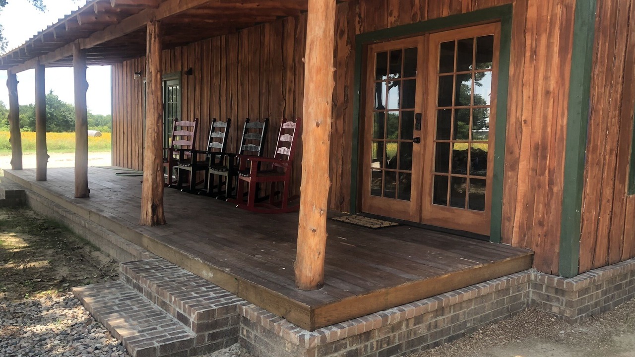 Photo of Patio Balcony in Cayuga