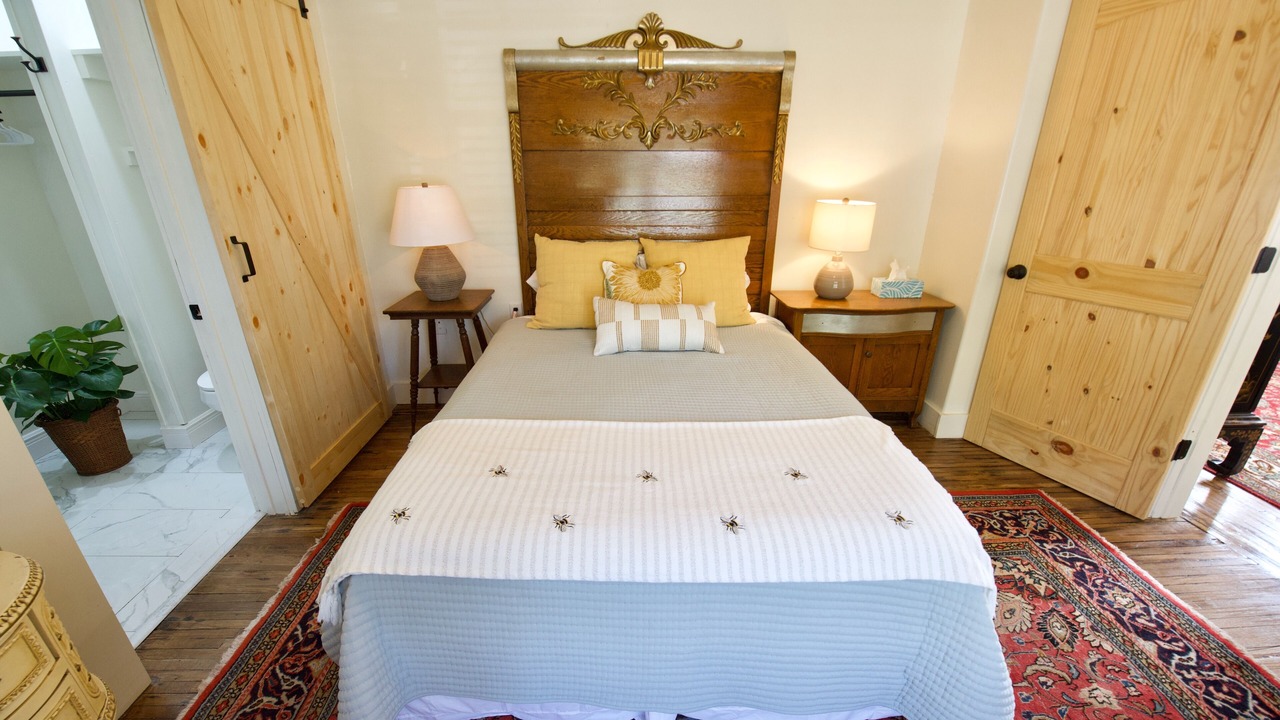 Photo of Bedroom in Laurel