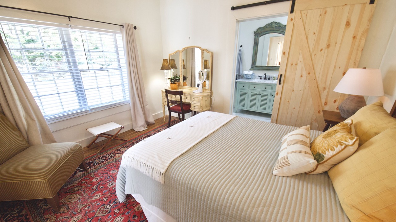 Photo of Bedroom in Laurel