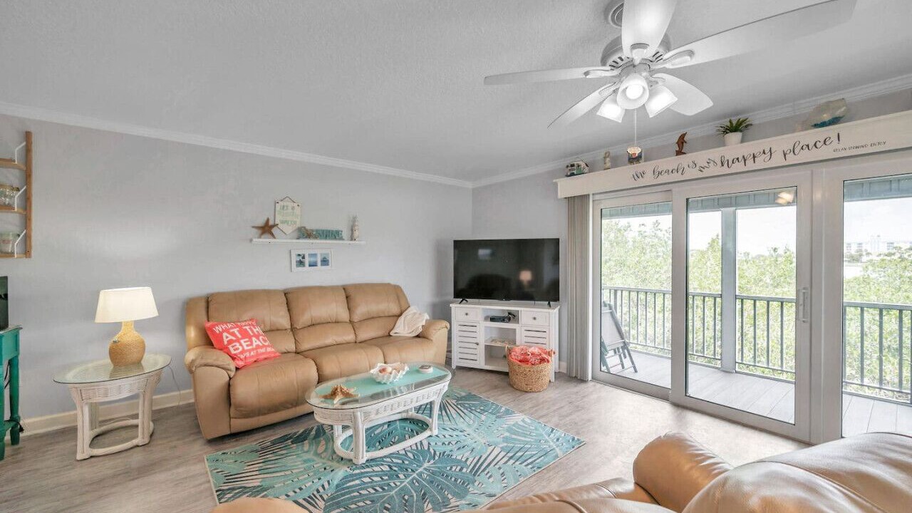 Photo of Livingroom in Indian Shores
