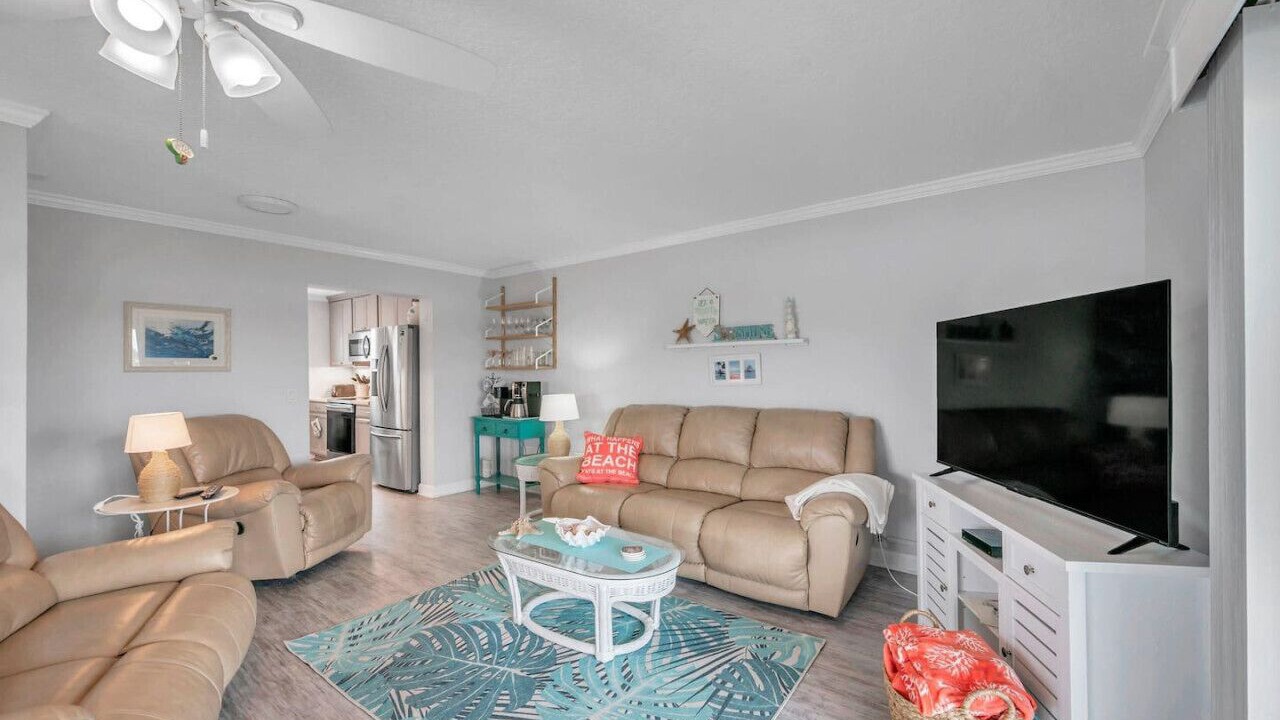 Photo of Livingroom in Indian Shores