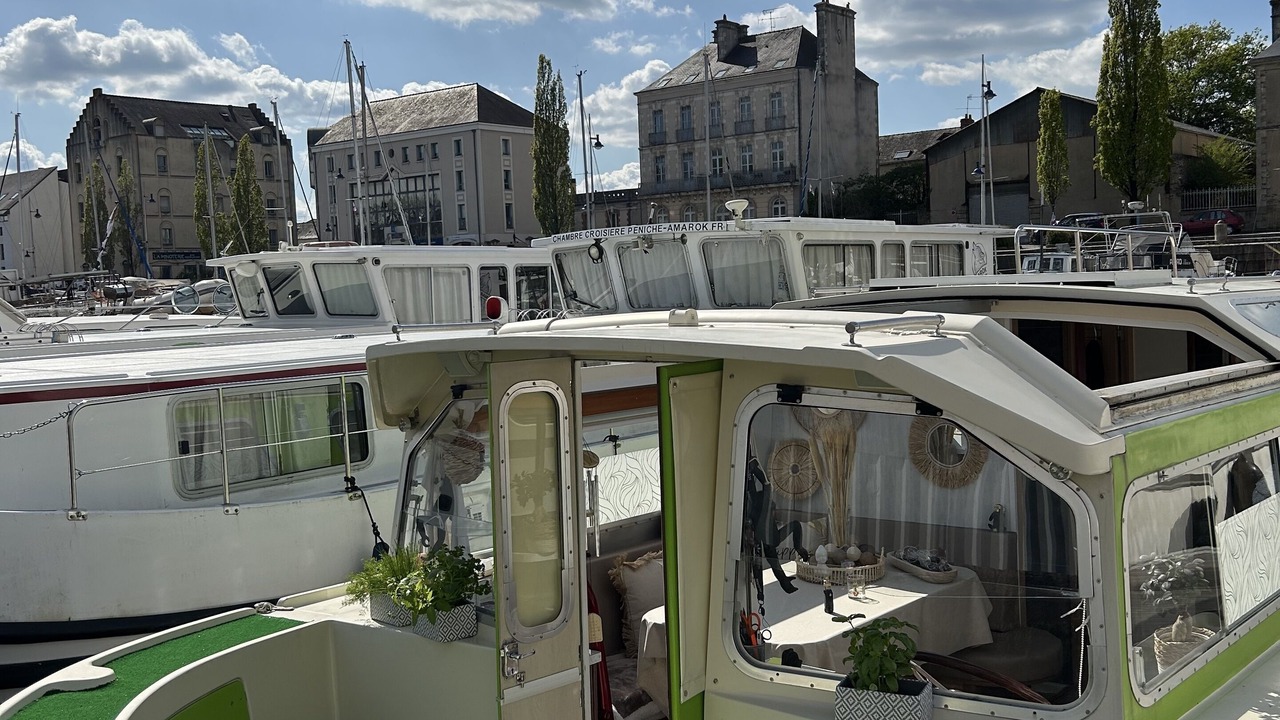 Photo of Others in Redon