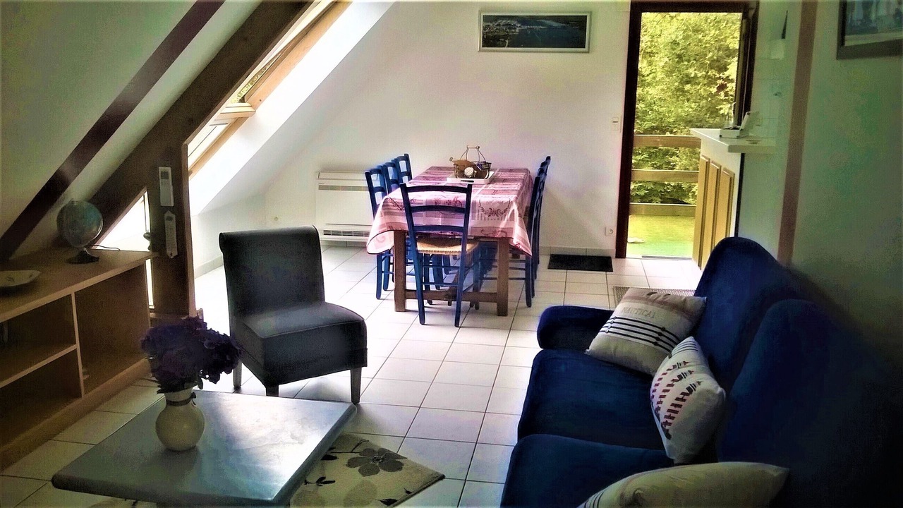 Photo of Livingroom in Camoel