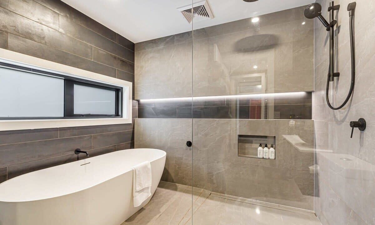 Photo of Bathroom in Kingsland