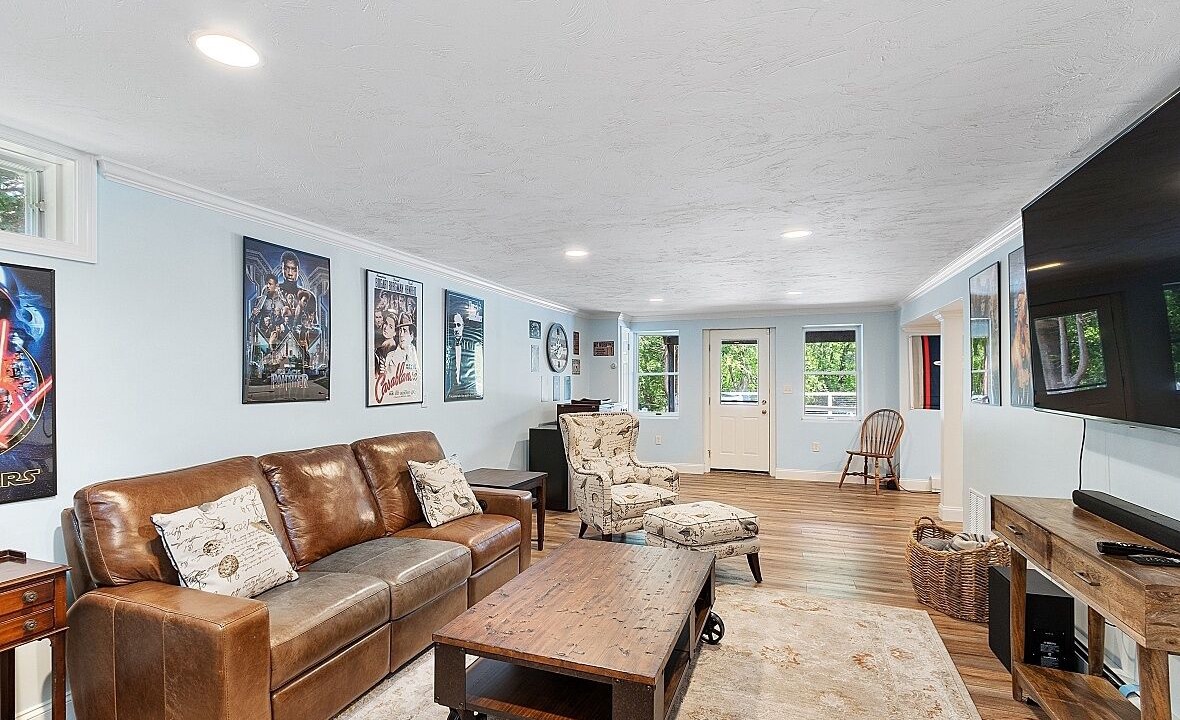 Photo of Livingroom in North Chatham