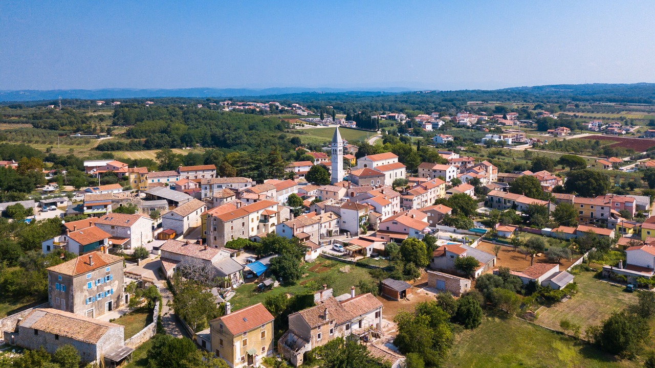 Photo of Others in Brnobici