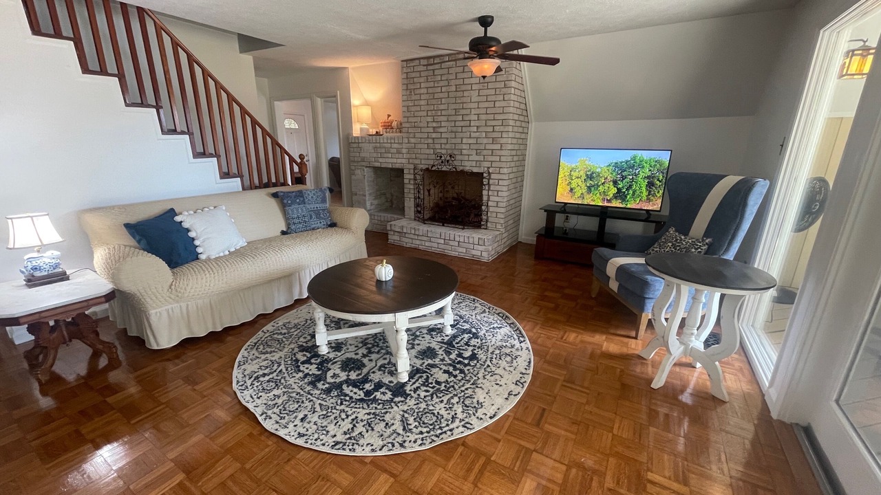 Photo of Livingroom in Milledgeville