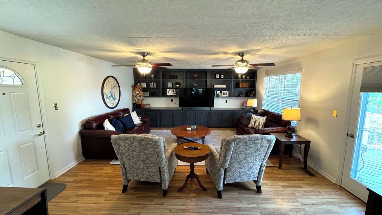 Photo of Livingroom in Milledgeville