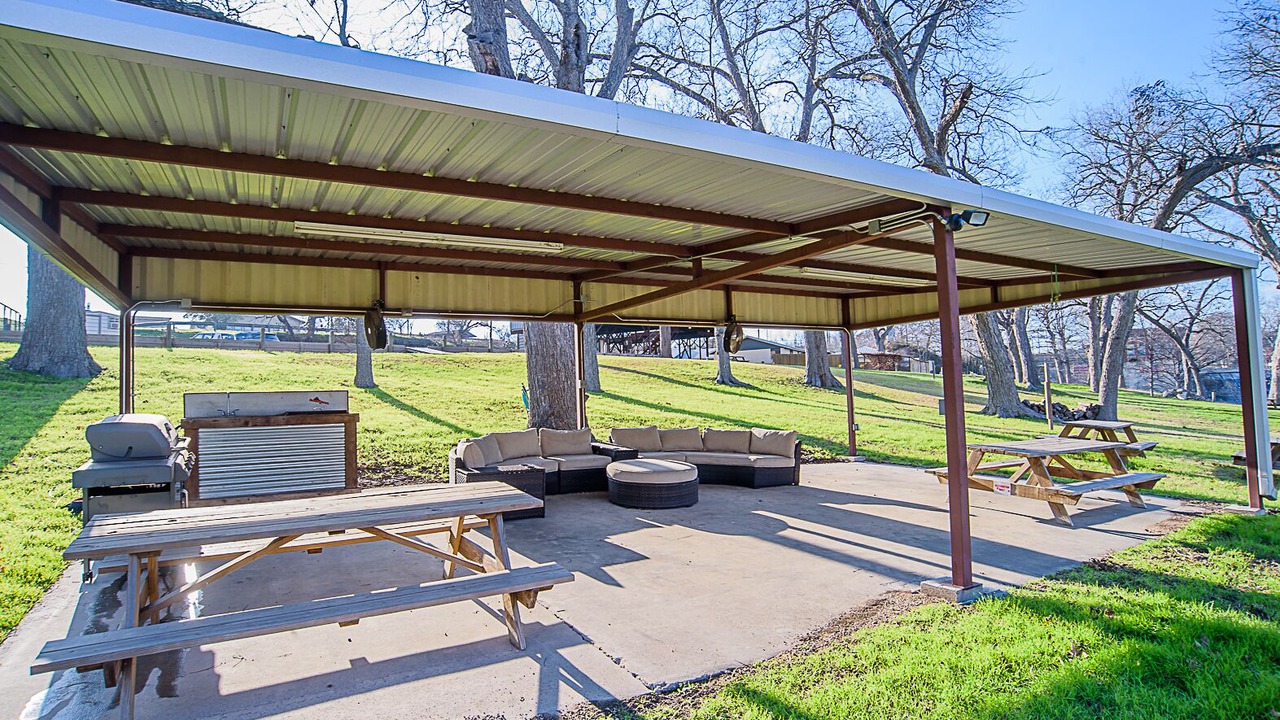 Photo of Outdoor in McQueeney