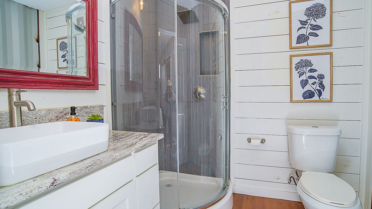 Photo of Bathroom in McQueeney