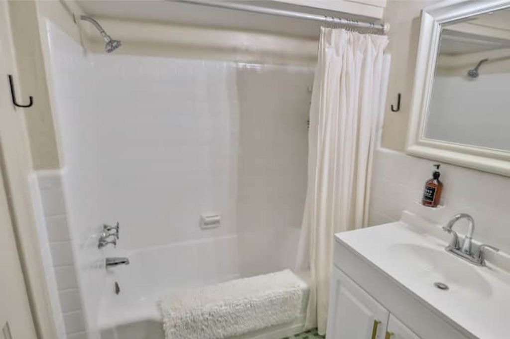 Photo of Bathroom in Main - Military Plaza