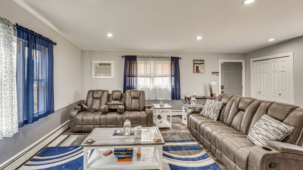 Photo of Livingroom in Wallkill