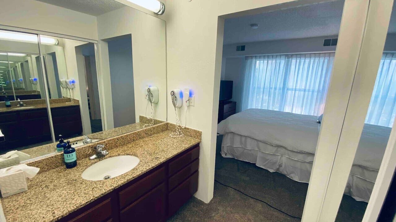 Photo of Bathroom in Greater Greenspoint