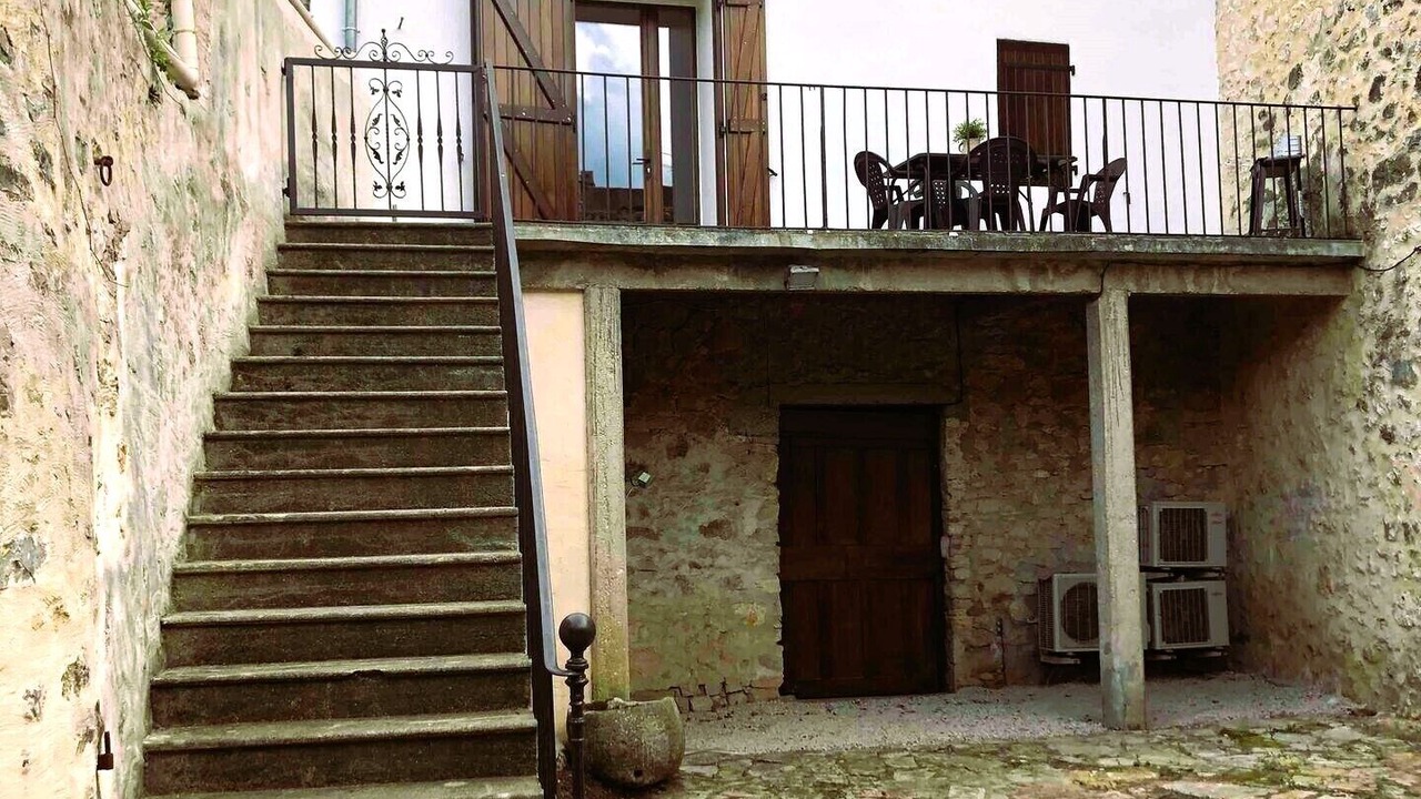 Photo of Outdoor in Saint-Martin-de-Londres