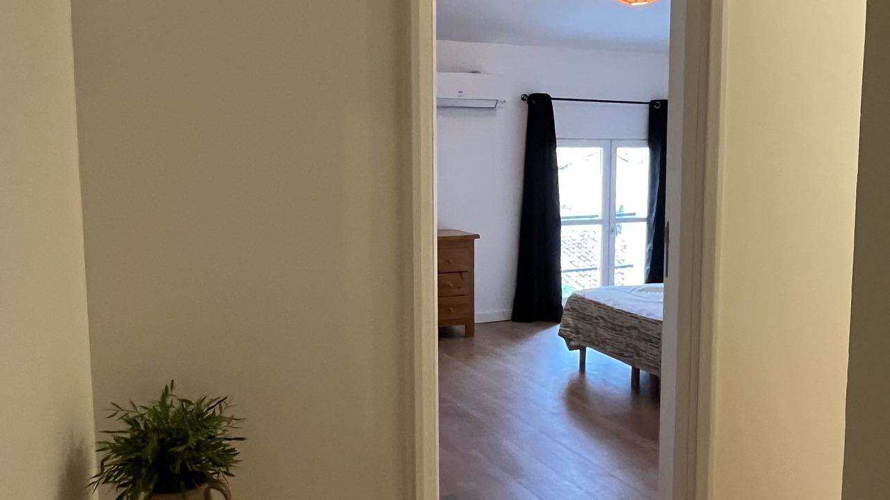 Photo of Bedroom in Saint-Martin-de-Londres