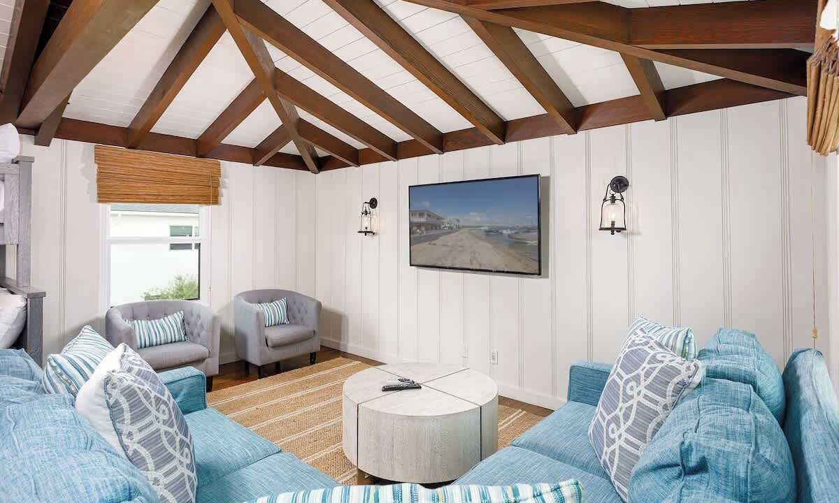 Photo of Bedroom in Balboa Island