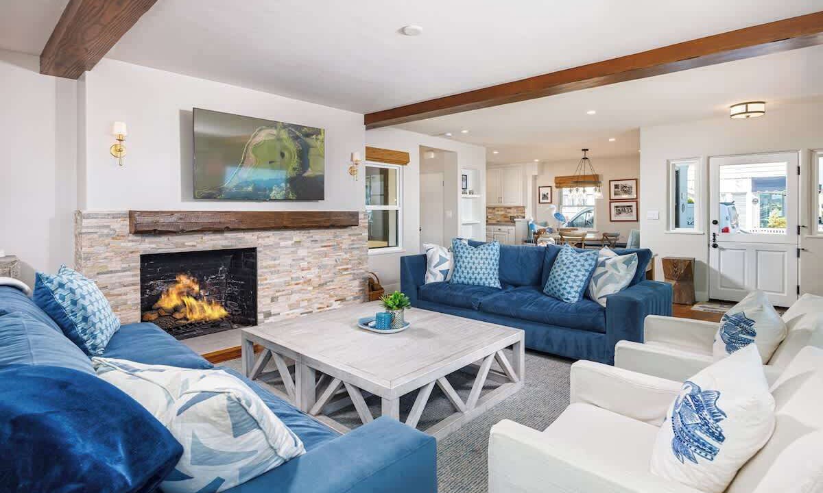Photo of Livingroom in Balboa Island