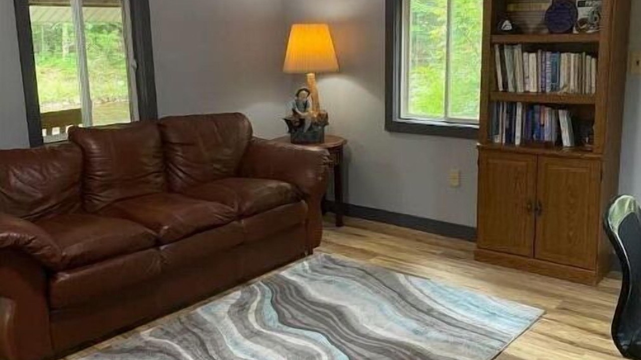 Photo of Livingroom in Constable