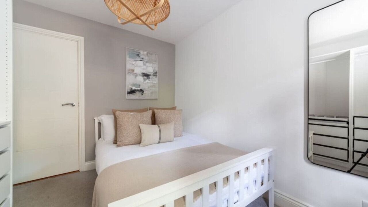 Photo of Bedroom in Belsize