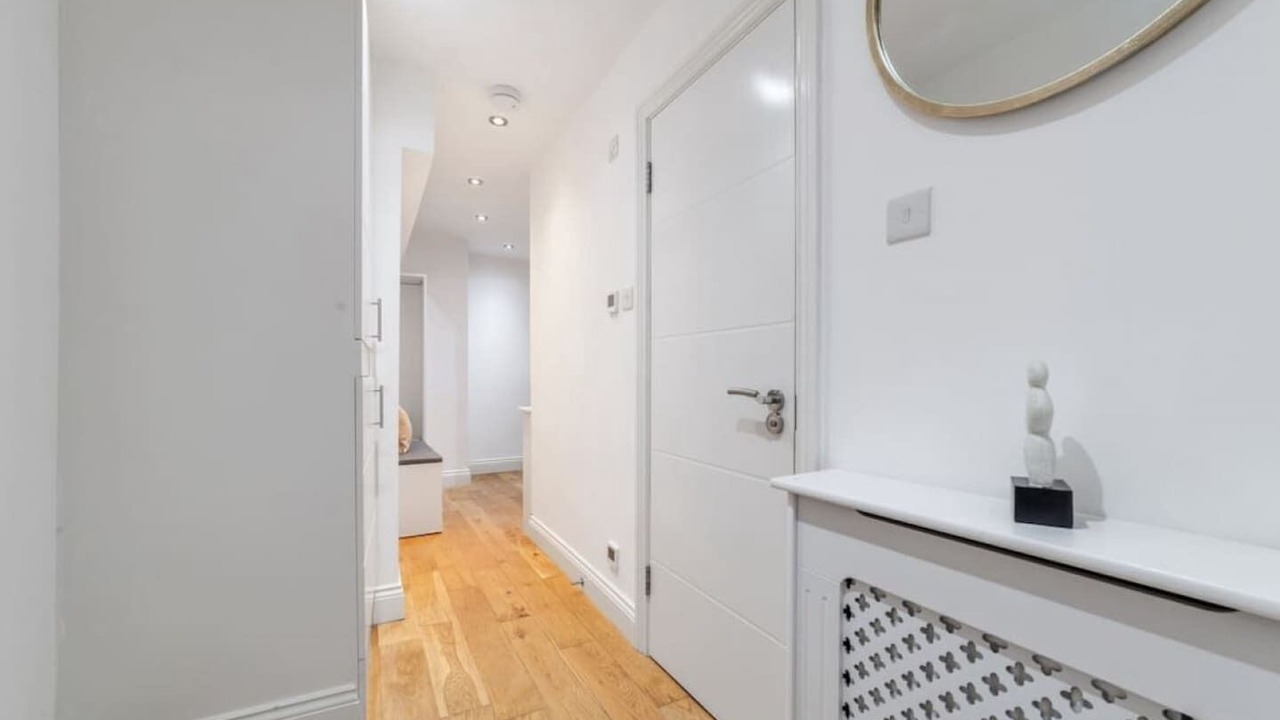 Photo of Others in Belsize