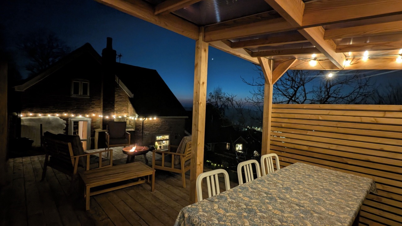 Photo of Outdoor in Moreton