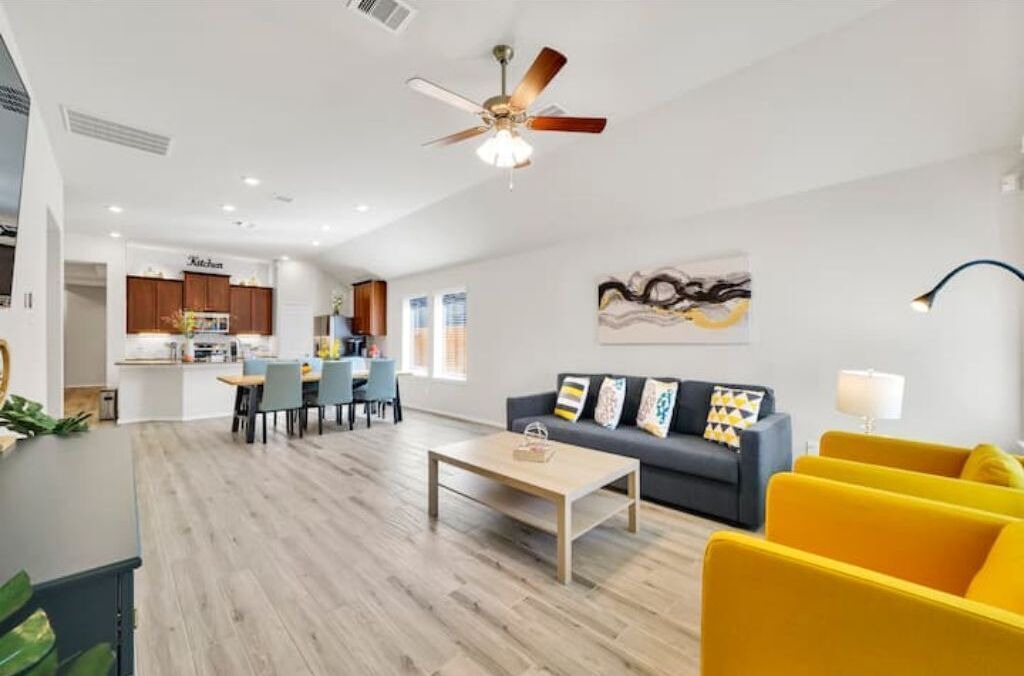 Photo of Livingroom in Houston