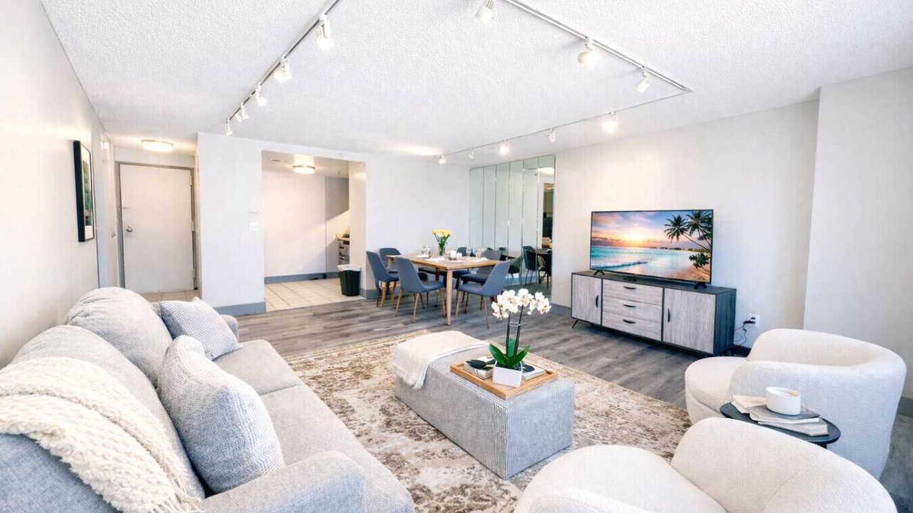 Photo of Livingroom in Downtown Hartford