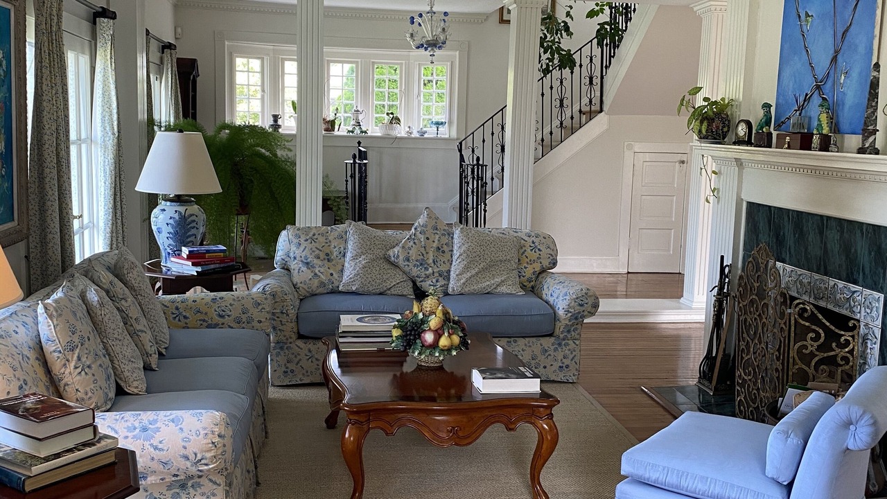 Photo of Livingroom in Spring Lake
