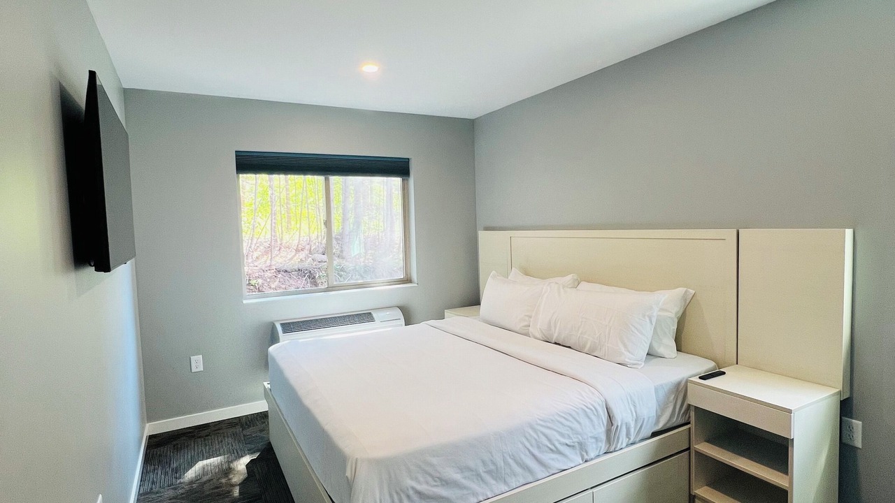 Photo of Bedroom in Munising