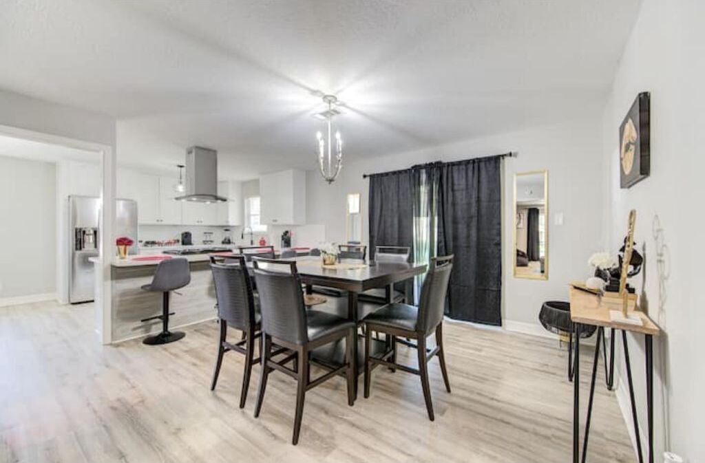 Photo of Livingroom in Pasadena