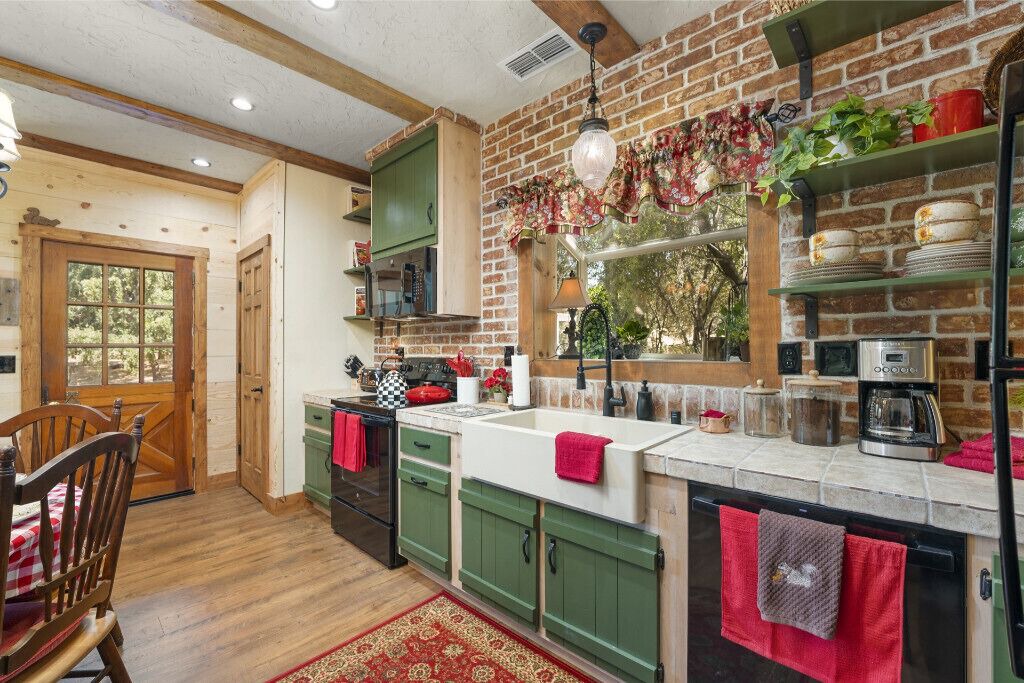 Photo of Kitchen in North Auburn