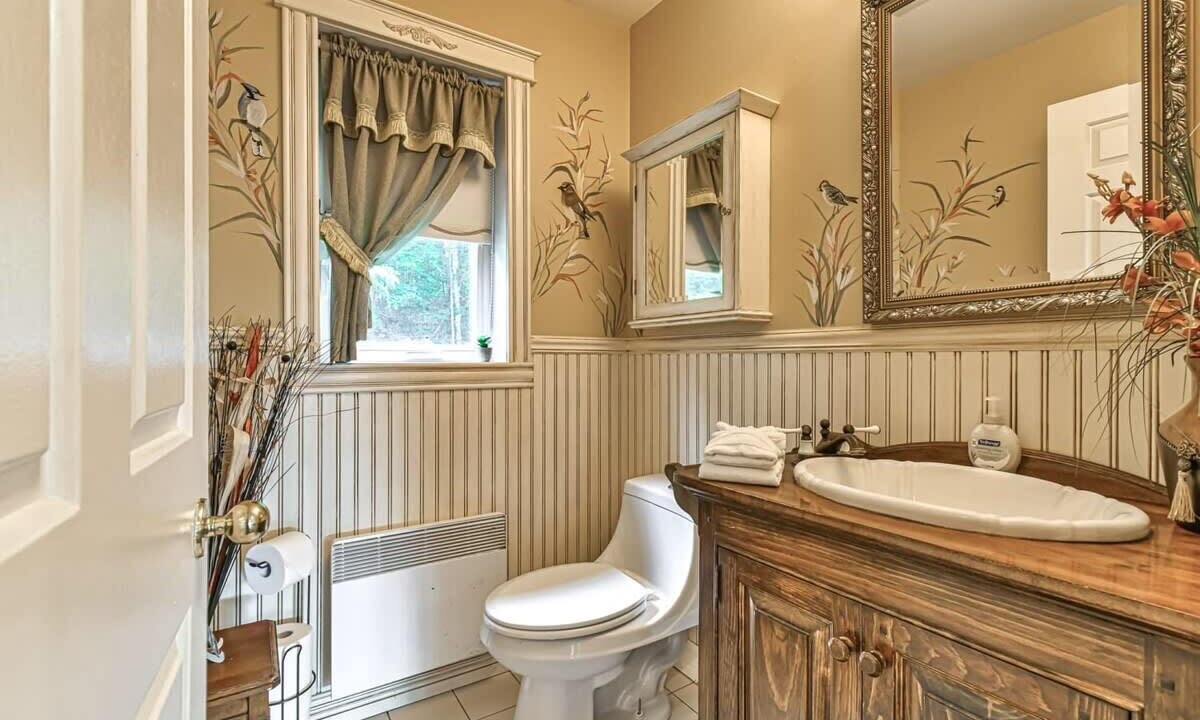 Photo of Bathroom in Prevost