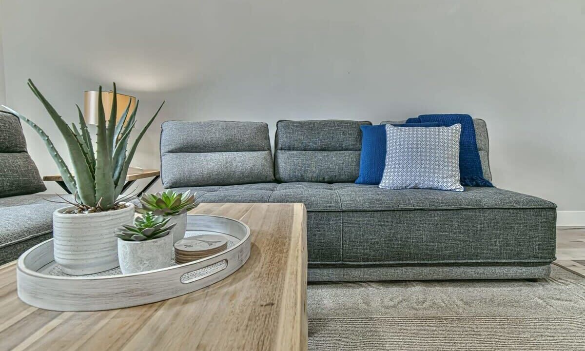 Photo of Livingroom in Prevost