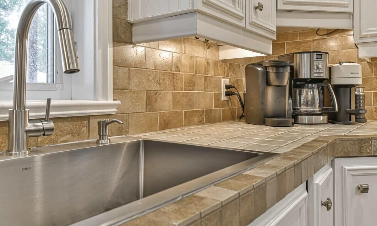 Photo of Kitchen in Prevost