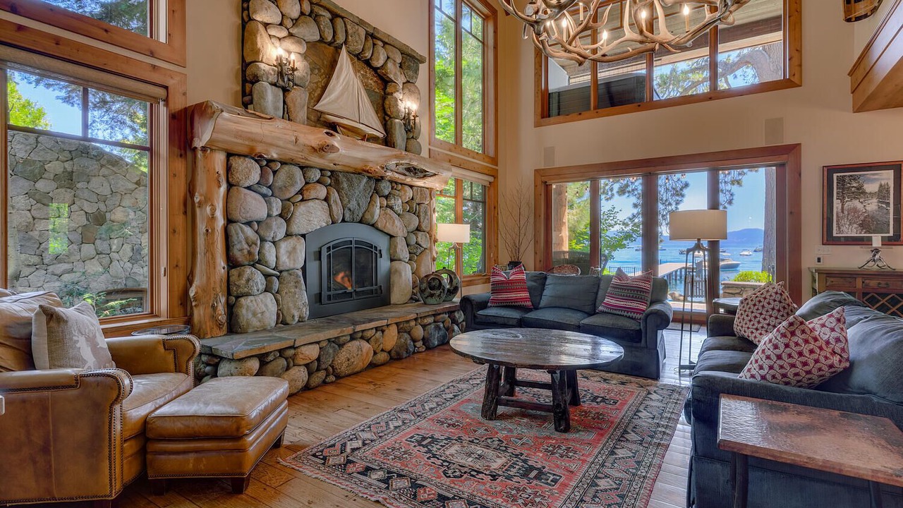 Photo of Livingroom in Homewood