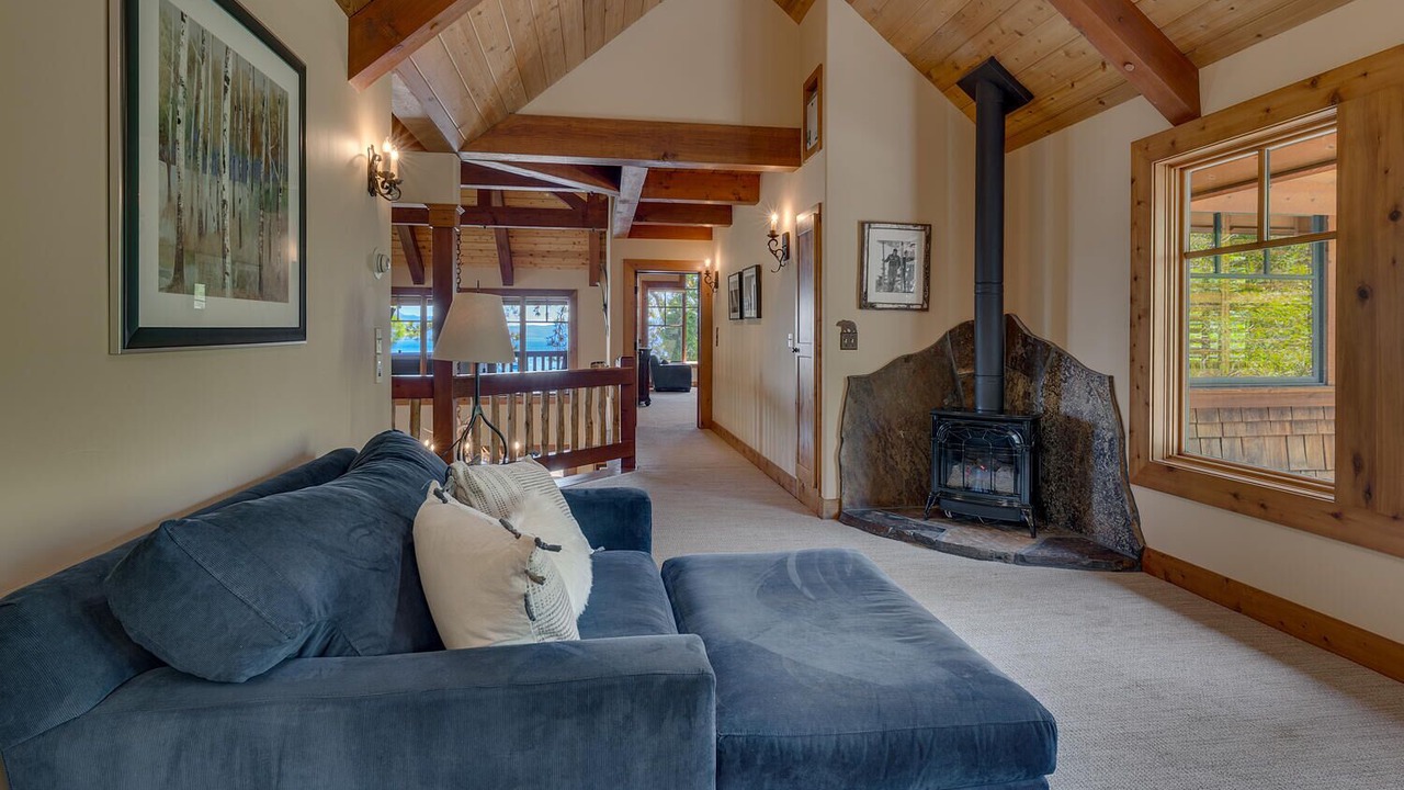 Photo of Livingroom in Homewood