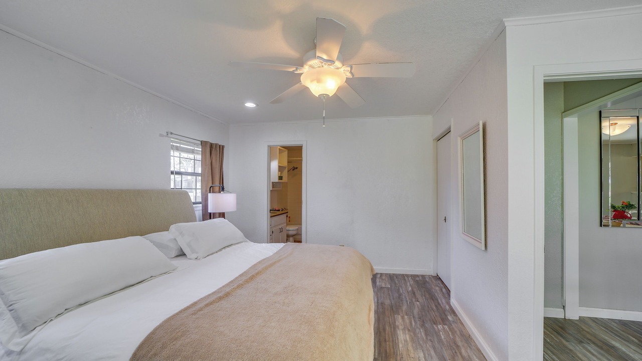 Photo of Bedroom in Checotah