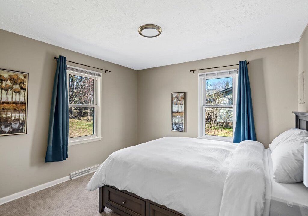 Photo of Bedroom in Brooklyn Park