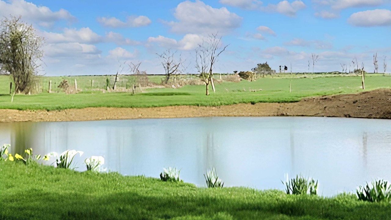 Photo of Others in Gruge-l'Hopital